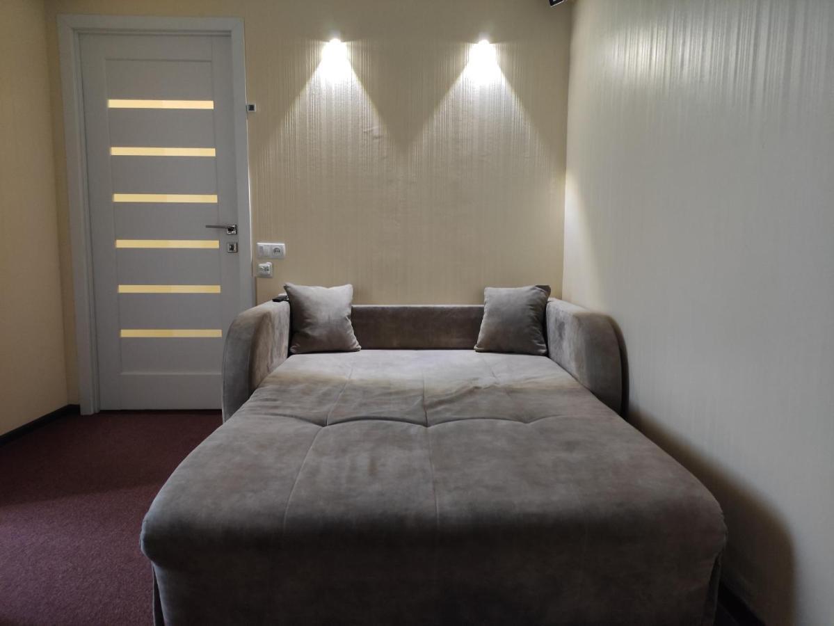 Small Room With Big Cinema Charkiw Exterior foto